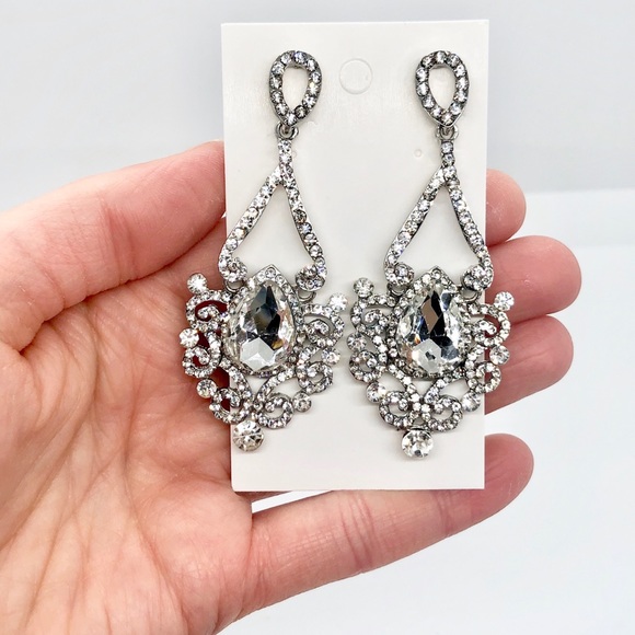 Silver formal Crystal Earrings - Picture 3 of 7